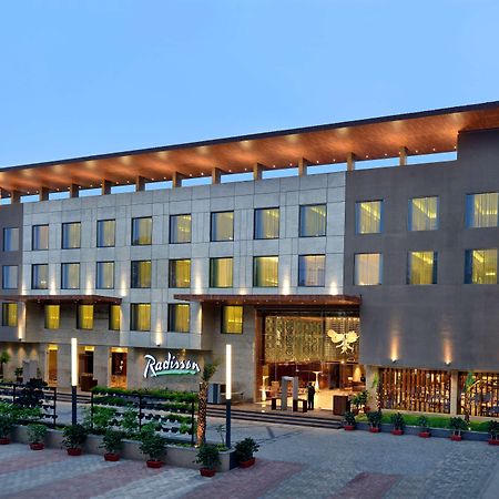 Отель Radisson Гвалиор Экстерьер фото