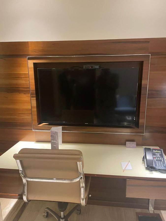 Отель Radisson Гвалиор Экстерьер фото